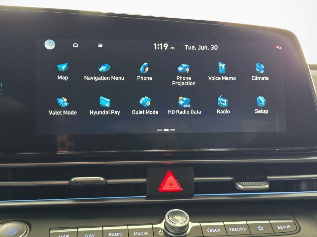 New 2026 Hyundai Elantra Limited FWD image 25