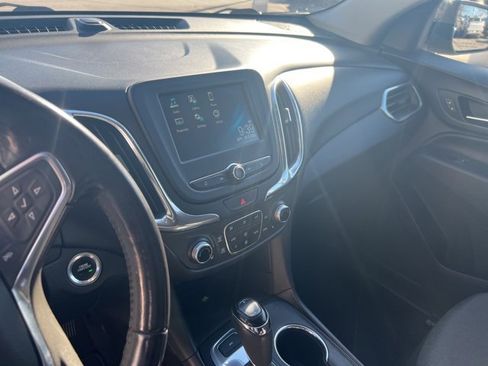 Used 2018 Chevrolet Equinox LT image 11