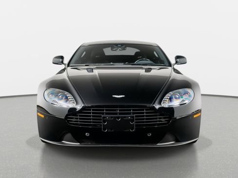 Used 2015 Aston Martin V8 Vantage GT RWD image 21