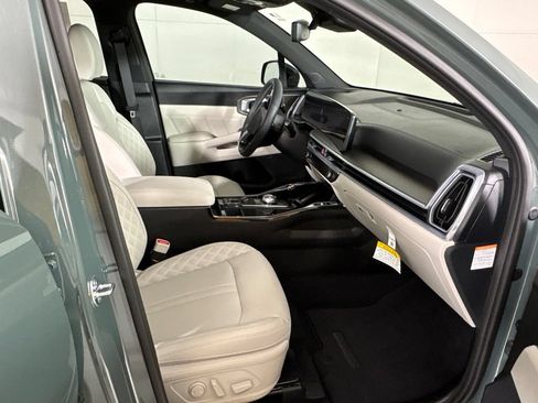 New 2026 Kia Sorento SX Prestige AWD/4WD image 17