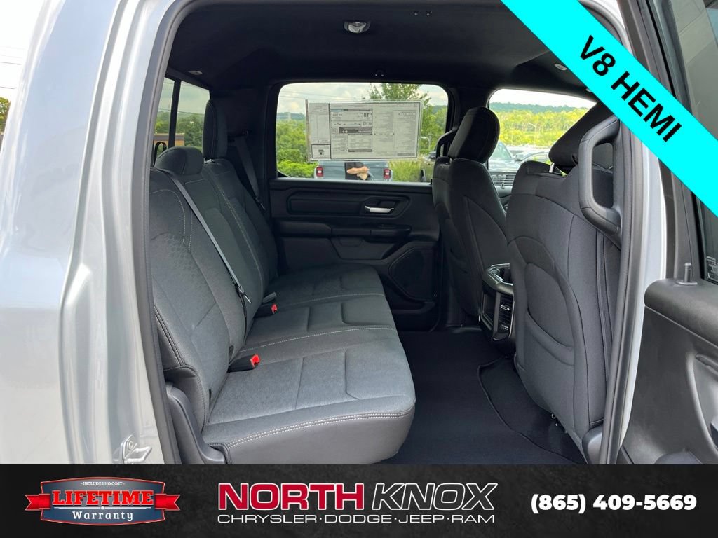 New 2026 RAM 1500 Express AWD/4WD image 23