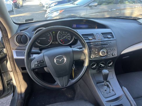 Used 2013 MAZDA MAZDA3 i SV w/ Convenience Pkg FWD image 15