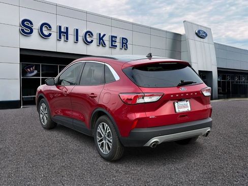 Used 2022 Ford Escape SEL image 3