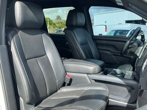 Used 2019 Nissan Titan SL w/ Midnight Edition image 20