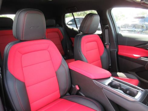 New 2025 Chevrolet Equinox EV RS image 10