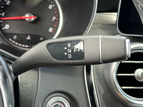 Used 2022 Mercedes-Benz GLC 300 image 16