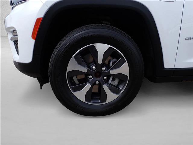 Used 2024 Jeep Grand Cherokee Limited 4xe AWD/4WD image 7