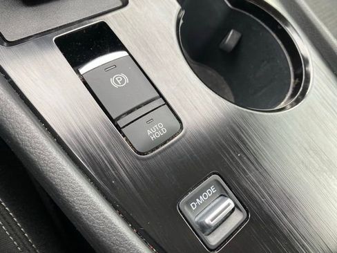 Certified 2023 Nissan Rogue SV image 18