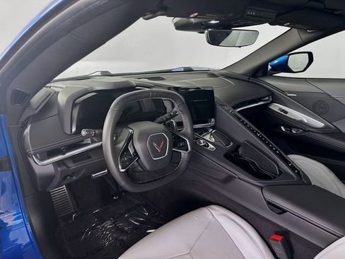 Used 2024 Chevrolet Corvette Stingray w/ Z51 Performance Package image 9