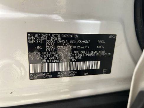 Used 2022 Toyota RAV4 LE image 27