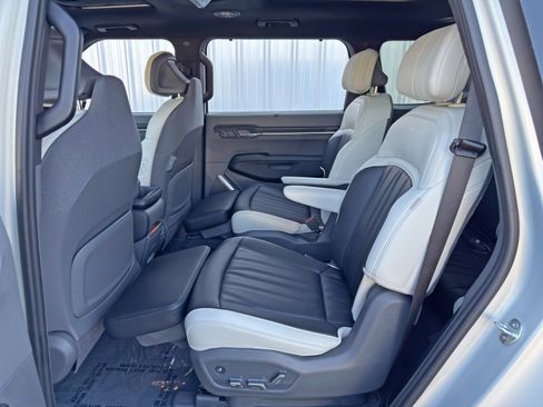 Used 2024 Kia EV9 GT-Line image 44