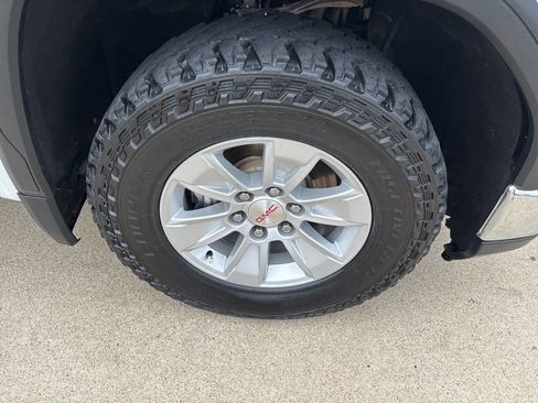 Certified 2023 GMC Sierra 1500 Pro AWD/4WD image 3