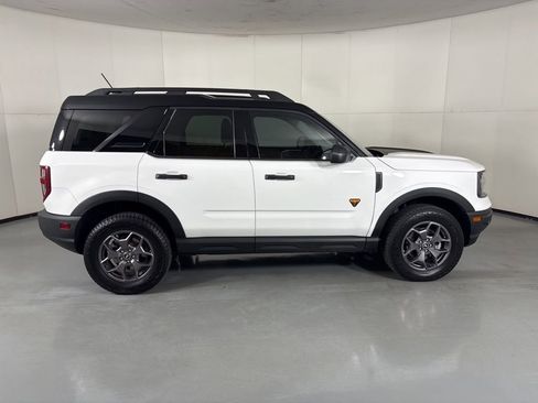 Used 2024 Ford Bronco Sport Badlands AWD/4WD image 9