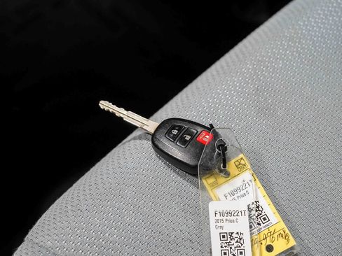 Used 2015 Toyota Prius C One FWD image 27
