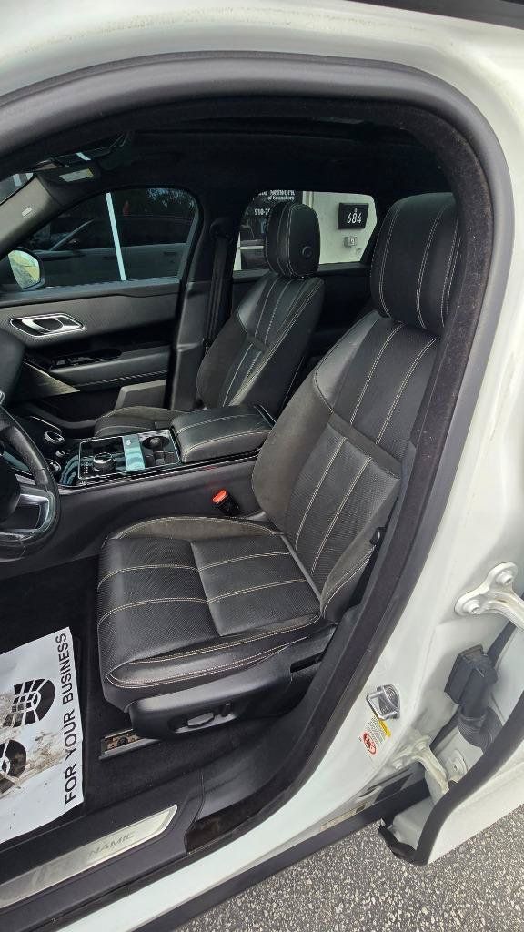 Used 2019 Land Rover Range Rover Velar R-Dynamic SE AWD/4WD image 9