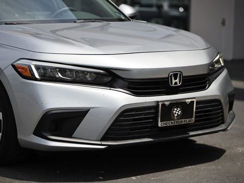 Used 2023 Honda Civic LX image 2