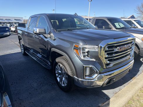 Used 2022 GMC Sierra 1500 SLT w/ SLT Premium Package image 2