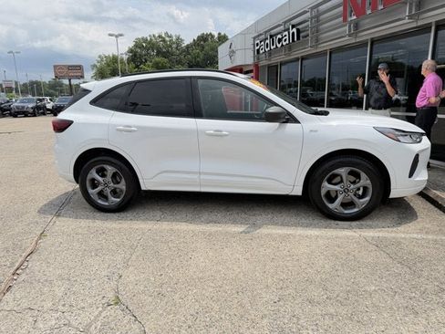 Used 2023 Ford Escape ST-Line AWD/4WD image 4