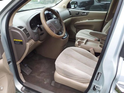Used 2012 Kia Sedona EX image 11