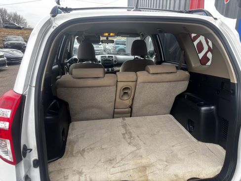 Used 2010 Toyota RAV4 4WD image 40