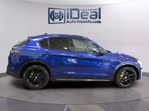 Used 2021 Alfa Romeo Stelvio Ti Sport AWD/4WD image 6