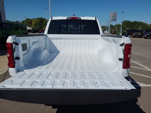 New 2026 RAM 1500 Big Horn AWD/4WD image 17