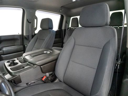 Used 2020 Chevrolet Silverado 1500 Custom w/ Custom Value Package image 10