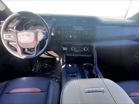 Used 2024 GMC Sierra 2500 AT4 w/ AT4 Premium Plus Package image 19