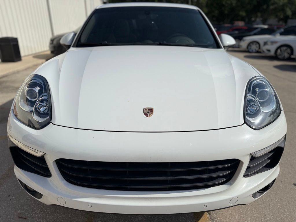 Used 2017 Porsche Cayenne AWD/4WD image 8