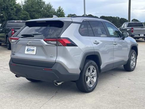 Used 2025 Toyota RAV4 XLE AWD/4WD image 4