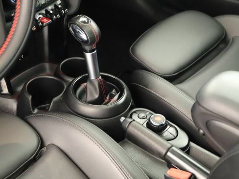 Used 2019 MINI Cooper S FWD image 17