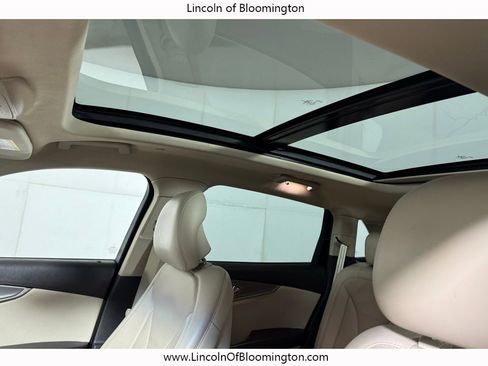 Used 2017 Lincoln MKX Reserve w/ Canadian Touring Package image 23