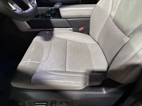 Used 2024 Toyota Tundra Limited w/ Power Package image 11