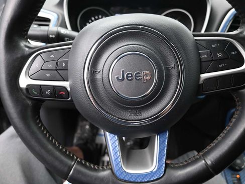 Used 2018 Jeep Compass Latitude w/ Popular Equipment Group AWD/4WD image 32
