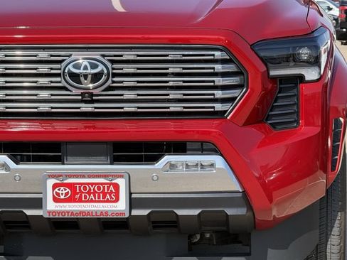 Used 2025 Toyota Tacoma Limited AWD/4WD image 11