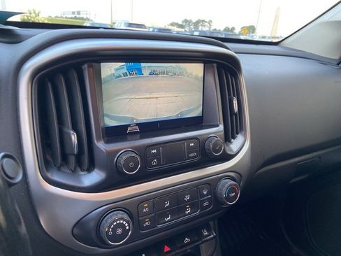 Used 2022 Chevrolet Colorado LT w/ Fleet Safety Package RWD image 36