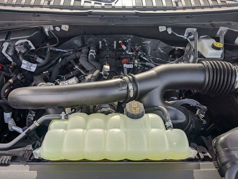 New 2026 Ford Expedition Active image 25