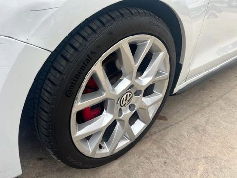 Used 2014 Volkswagen Jetta GLI Edition 30 image 10