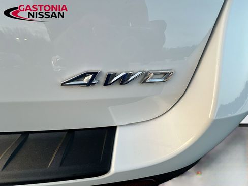 Used 2022 Ford Explorer XLT w/ Equipment Group 202A image 43