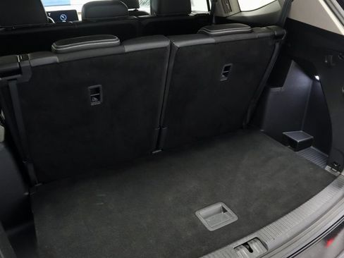 Used 2025 Volkswagen Atlas SE FWD image 14