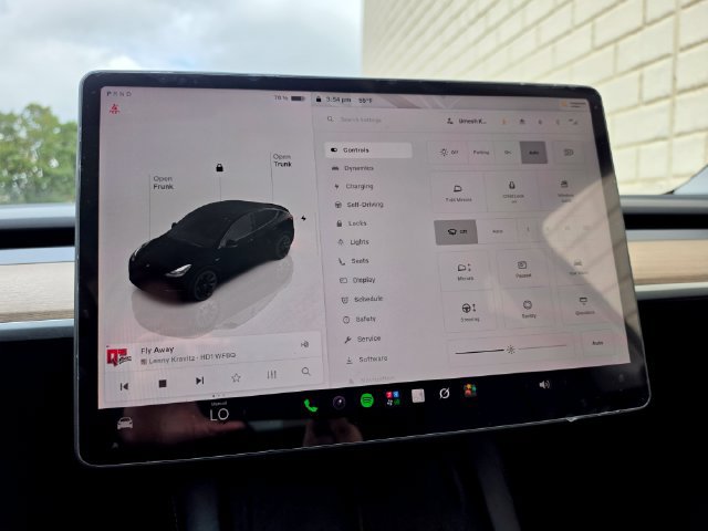 Used 2023 Tesla Model Y Long Range AWD/4WD image 34
