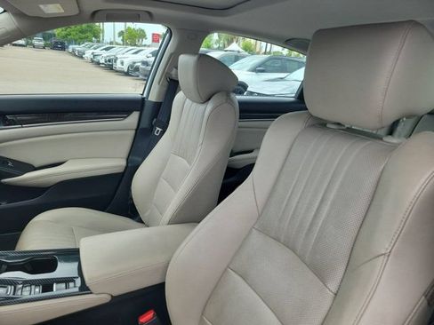 Used 2021 Honda Accord Touring image 18