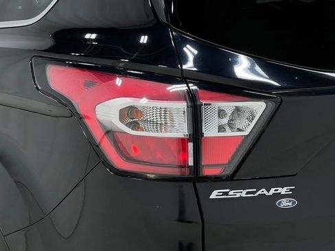 Used 2018 Ford Escape Titanium w/ Ford Safe & Smart Package image 35