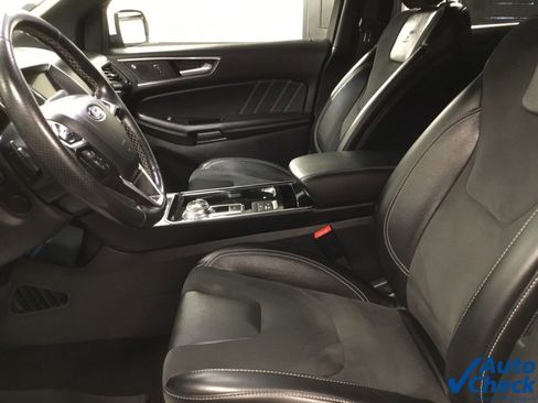 Used 2019 Ford Edge ST w/ Equipment Group 401A AWD/4WD image 26