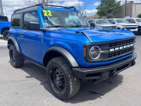 Used 2022 Ford Bronco Black Diamond AWD/4WD image 1