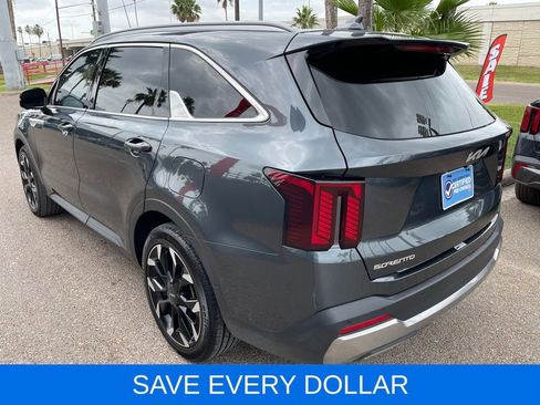 Used 2025 Kia Sorento SX FWD image 4