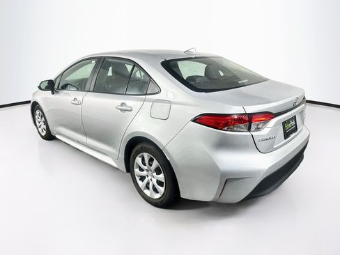 Used 2024 Toyota Corolla LE FWD image 5