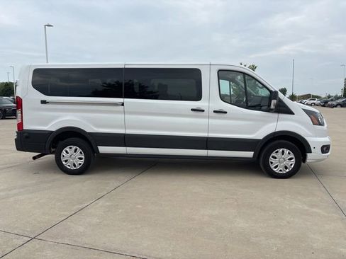 Used 2024 Ford Transit 350 XLT RWD image 32