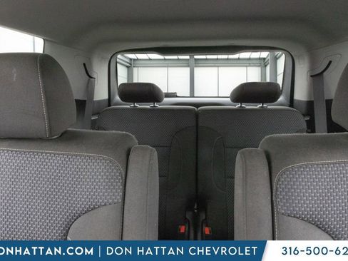 Used 2020 GMC Acadia SLE w/ Driver Convenience Package FWD image 17