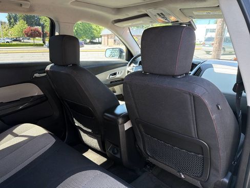 Used 2016 Chevrolet Equinox LT AWD/4WD image 22